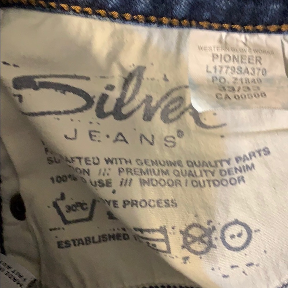 Silver Jeans - Picture 6 of 7